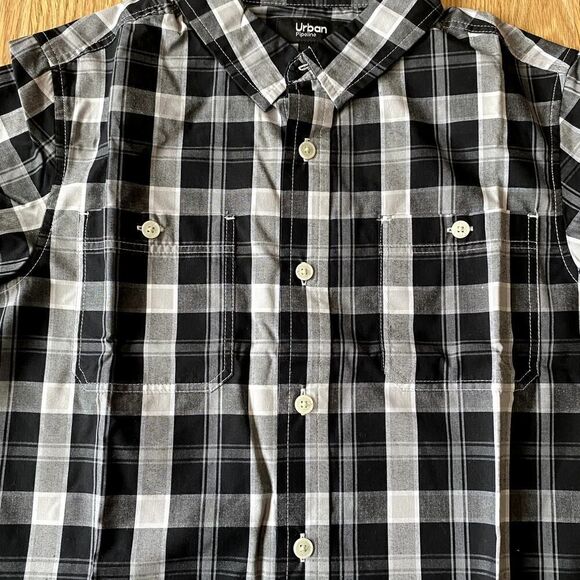 Urban Pipeline Plaid Button Up Black Gray Large - Picture 3 of 11